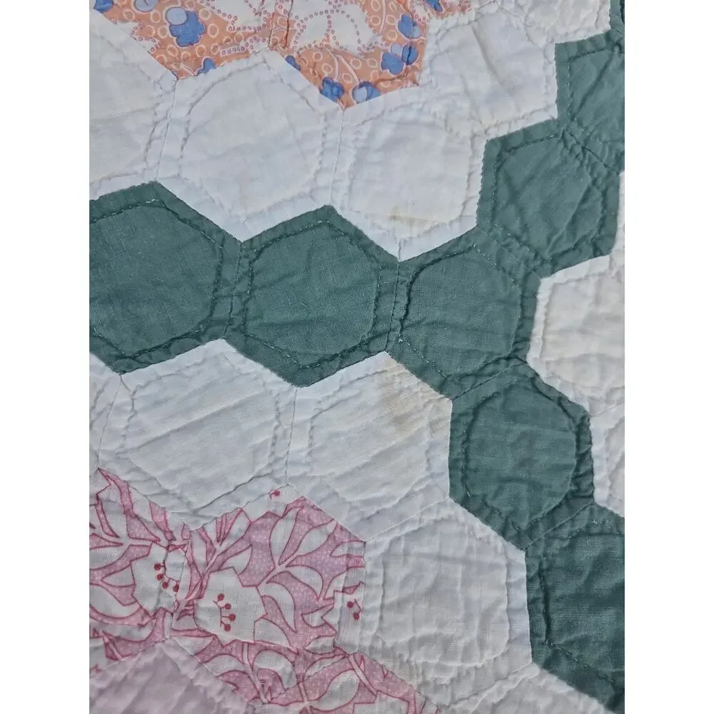 STUNNER Vintage Patchwork Grandmas Flower Garden Quilt Unique Fabrics 87